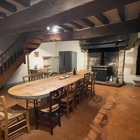Manoir Des Rosiers Дом отдыха Noyant-la-Plaine