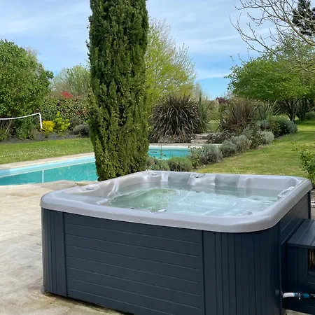 Semesterbostad Manoir Des Rosiers Noyant-la-Plaine